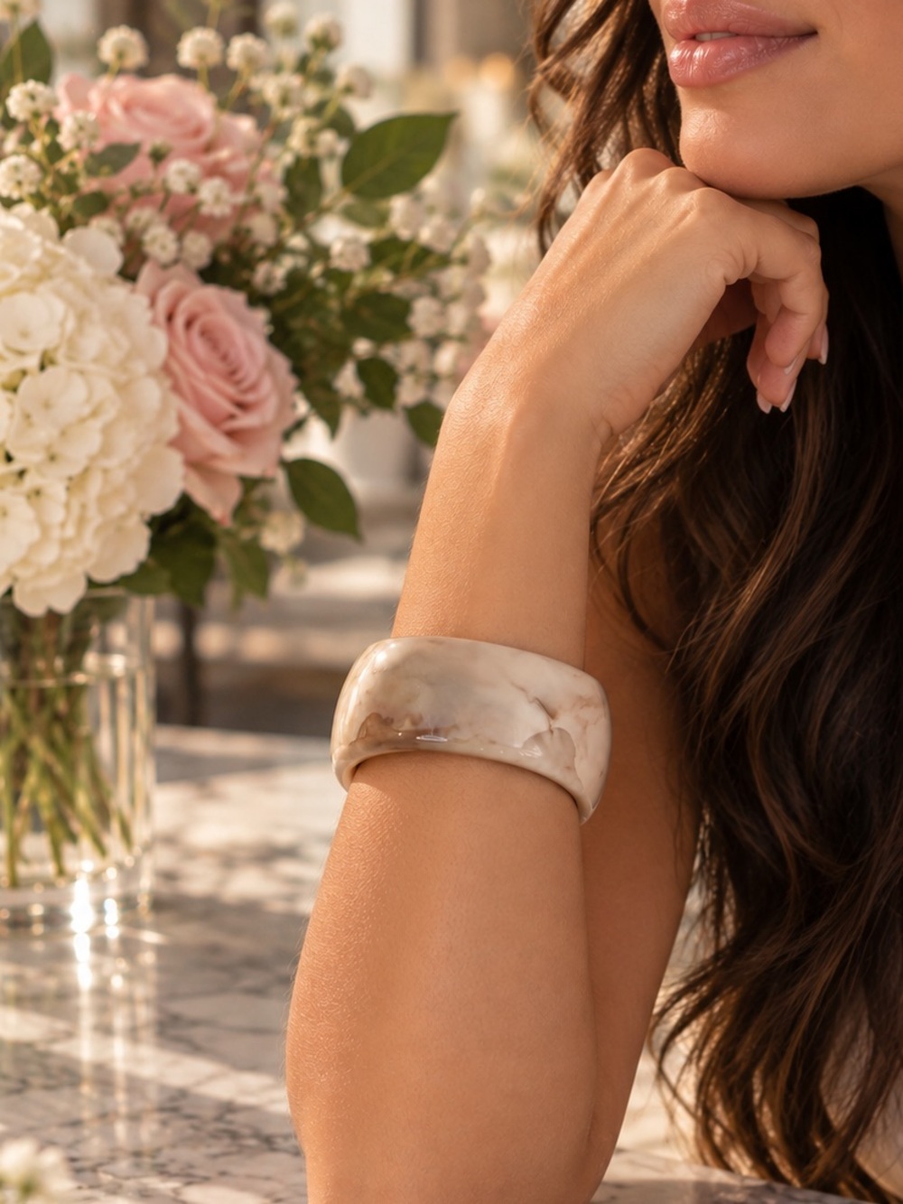 Neutral Marbled Resin Bangle Bracelet - Cream Beige